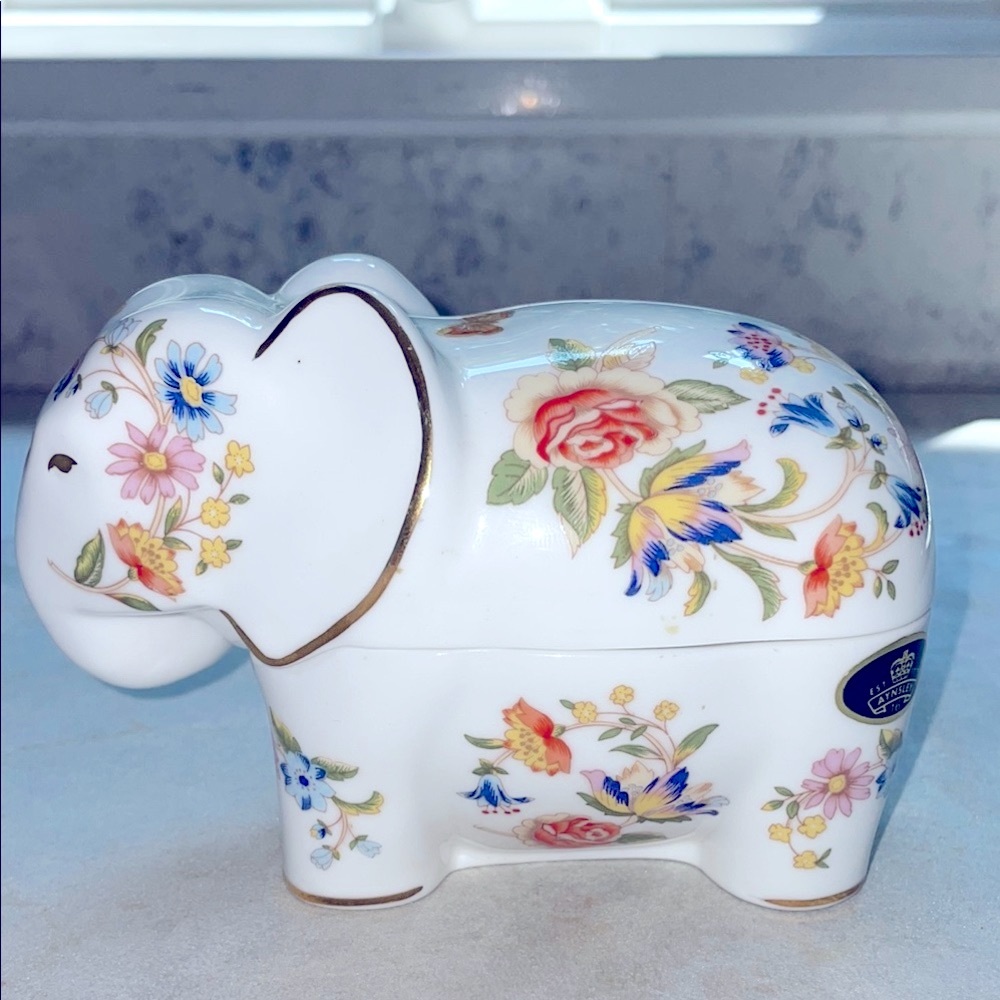 Aynsley England Elephant Bone China Covered Trinket Dish Vintage Orig. Sticker